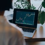 Преимущества и особенности использования советников Форекс робот